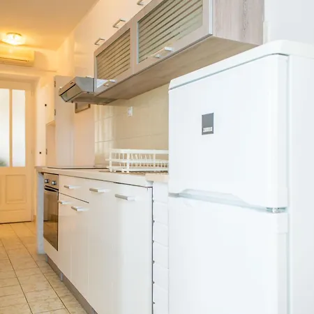 Apartamento Cosy In Centre With Loggia&seaview Bol