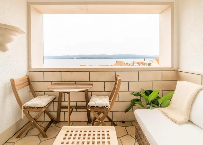 Cosy In Centre With Loggia&seaview Daire Bol