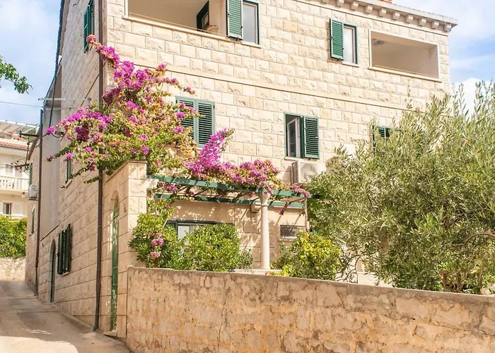 Cosy In Centre With Loggia&seaview Bol